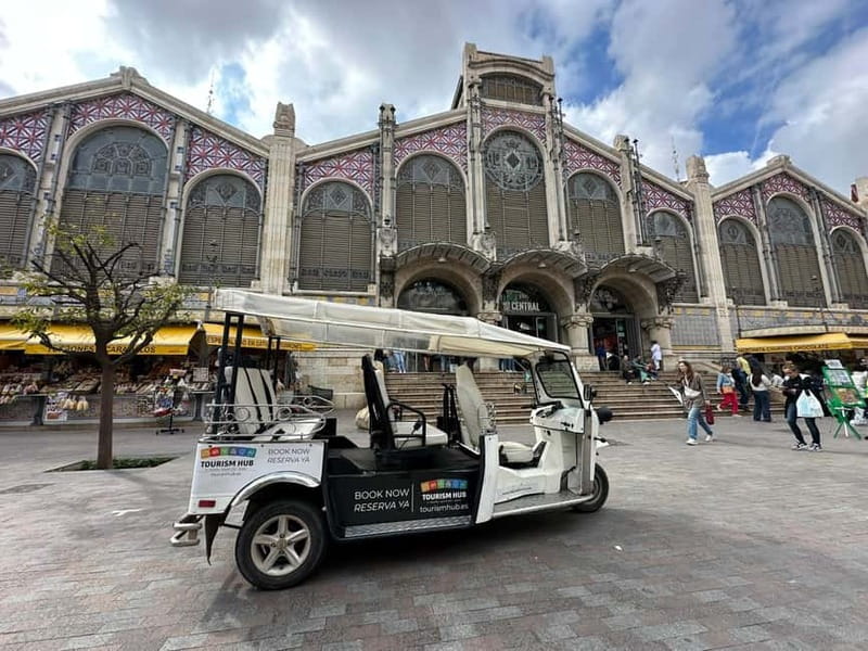Valencia: Visit the Historic Center of Valencia by Tuk Tuk - Seeing the Quart Towers from the Tuk-Tuk