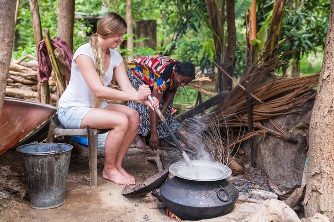 Village Expedition in Yala By Tuk-Tuk from Hambantota Harbor - Shared tuk-tuk seating deserves a closer look
