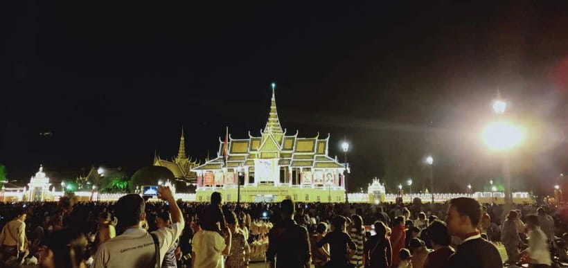 Visiting 9 Places in 3 hours Share Tour by Tuk-Tuk - What the guides add to the experience