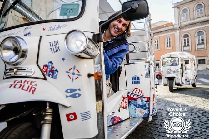 Welcome Lisbon Tour with Local Guide in Private Eco Tuk Tuk - Chiado and Bairro Alto: two faces of central Lisbon