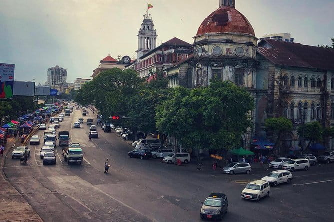 Yangon Evening Food Tour and trishaw ride - The guide makes the difference