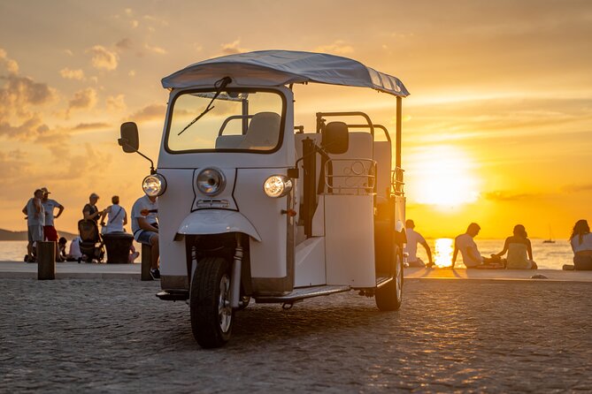 Zadar: City and Wine Tour in Zadar with Eco Tuk Tuk - Entering through the Land Gate